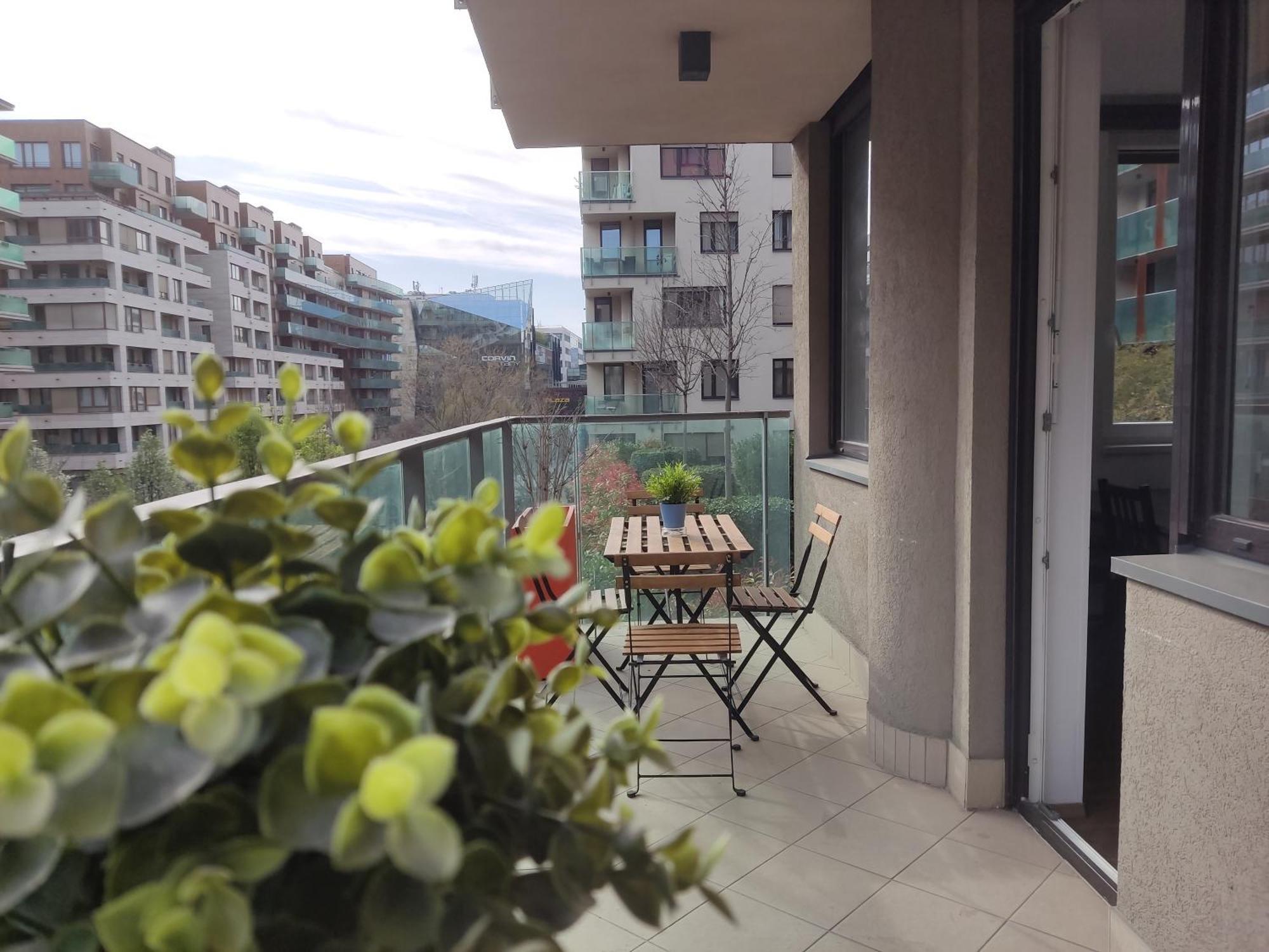 Corvin Center Suites Budapest Ngoại thất bức ảnh