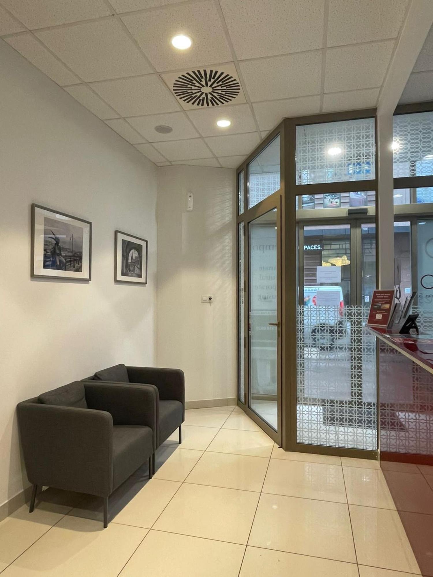 Corvin Center Suites Budapest Ngoại thất bức ảnh