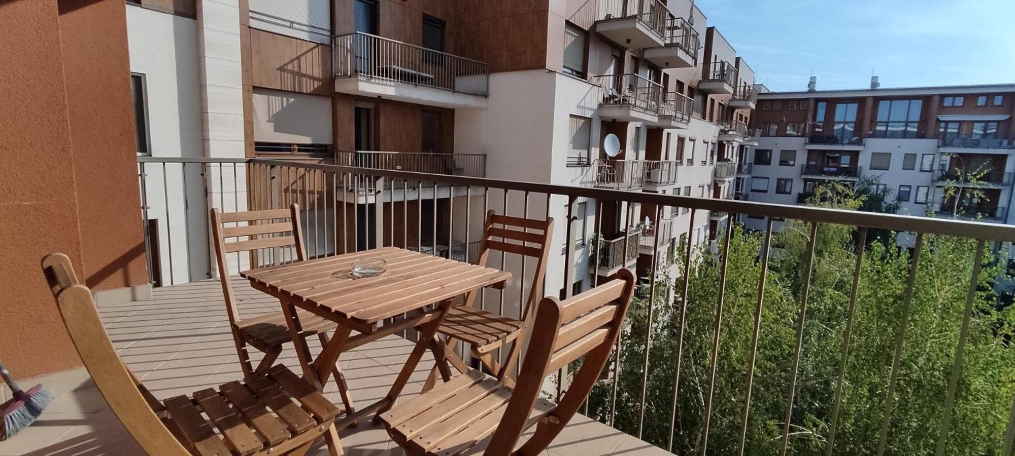 Corvin Center Suites Budapest Ngoại thất bức ảnh