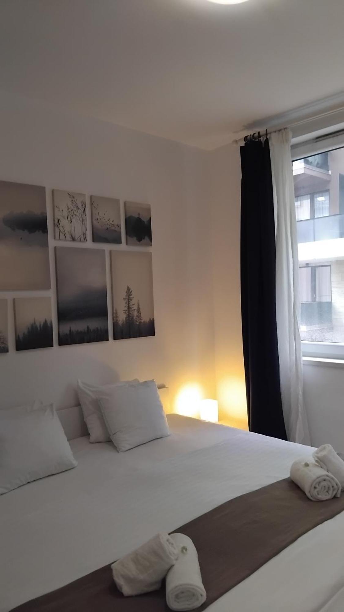 Corvin Center Suites Budapest Ngoại thất bức ảnh