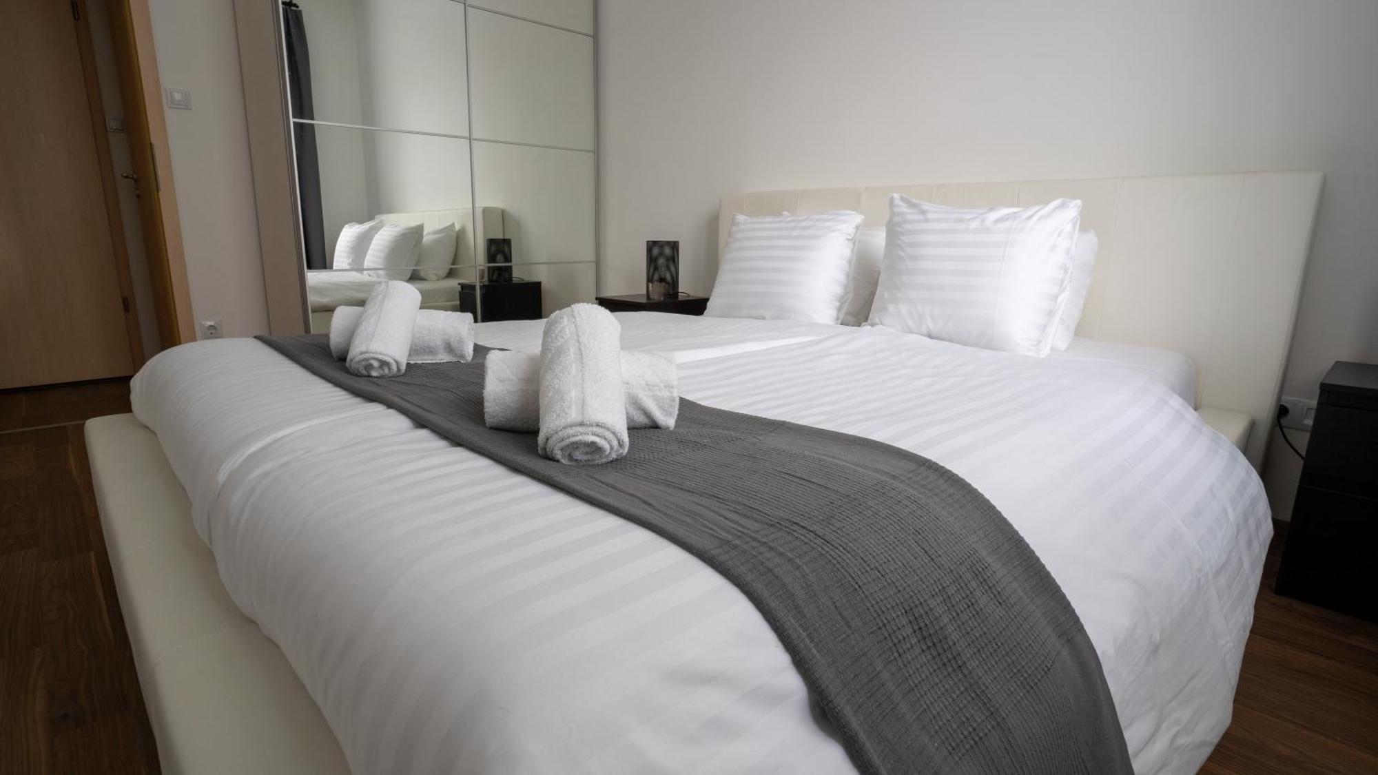 Corvin Center Suites Budapest Ngoại thất bức ảnh